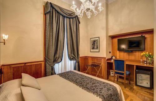 Rome City Centre House | Relais Conte Di Cavour De Luxe