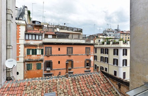 Monti Apartment | Rome: Delightful tiny apartment close to the Colosseum