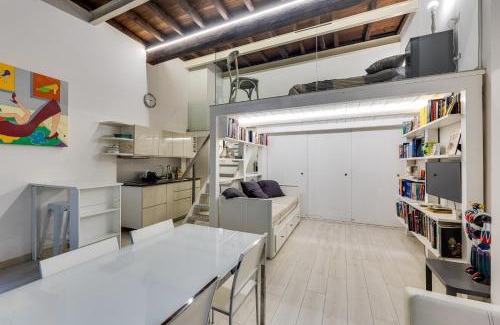Rione XI Sant'Angelo Apartment | Rome Historic Center LOFT