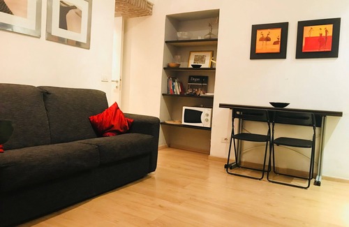 Trastevere Apartment | Rome: Self Catering Apartment - Last Minute - ROME -Trastevere - S. Cosimato - 2 bedrooms - 2 bathrooms - living room