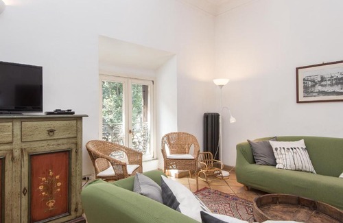 Roman Ghetto Apartment | RSH Arenula Apartments