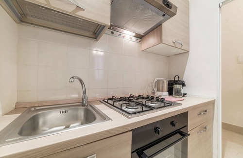 Rione XIV Borgo Apartment | Saint Peter Suite Apartment
