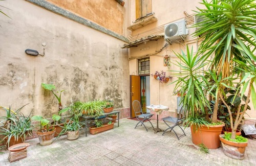 Monti Apartment | SANTA MARIA MAGGIORE Loft Rione Monti