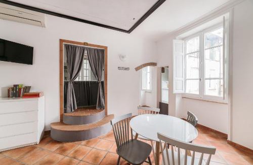 Rione VI Parione Apartment | Sleep in the Clouds near Piazza Navona