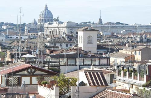 Rione III Colonna Apartment | Spanish Steps Amazing Terrace