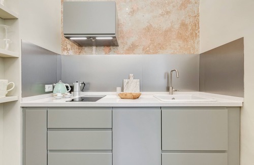 Prati Apartment | SPOTinROME Visconti Architect Home