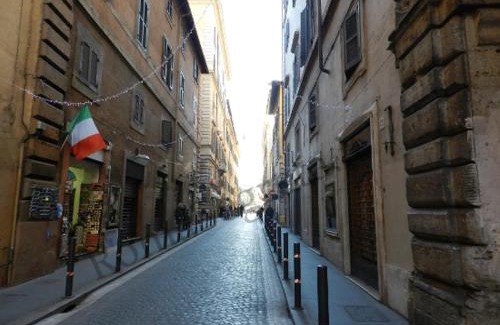 Rione VIII Sant'Eustachio Apartment | Stunning Pantheon Apartment