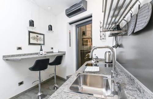 Trastevere Apartment | The Essential Trastevere Design Studio