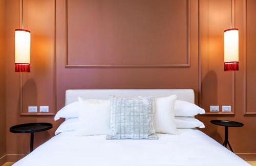 Rione III Colonna House | The Mendeli Suite