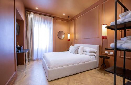 Rione III Colonna House | The Mendeli Suite