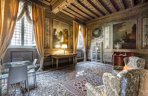 Rione IV Campo Marzio Apartment | The Princess Suite