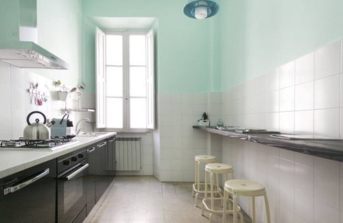 Trastevere Apartment | TrastevereHome - San Cosimato View on Trastevere Square