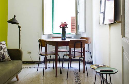 Trastevere Apartment | TrastevereHome - San Cosimato View on Trastevere Square