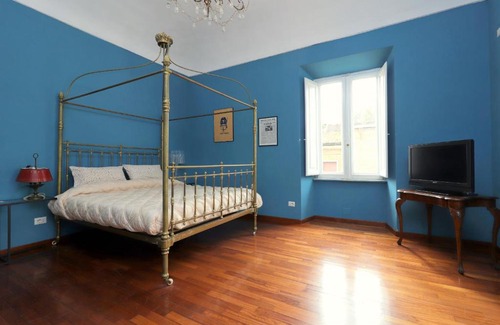 Repubblica Bed & Breakfast | Trevi Grand Blu Suite B&B