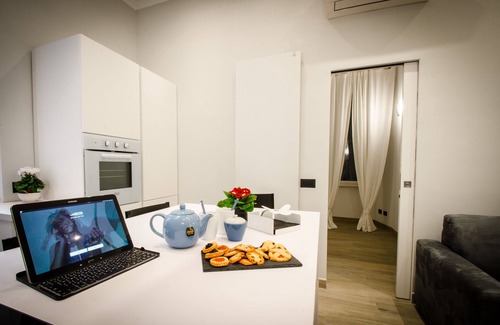 Prati Apartment | Vatican Luxury Apartment for couples or families