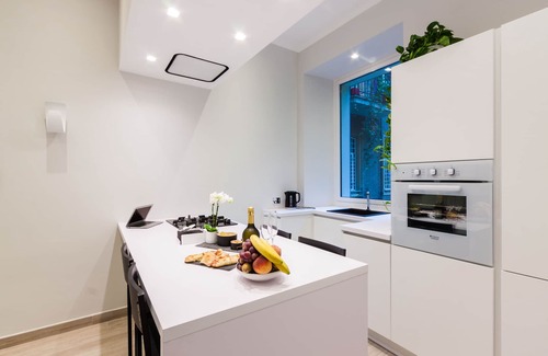 Prati Apartment | Vatican Luxury Apartment for couples or families