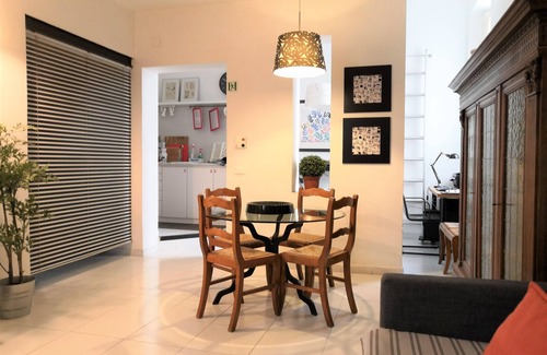 Trastevere Apartment | When in Rome, do as the Romans do.nIn the earth of Trastevere
