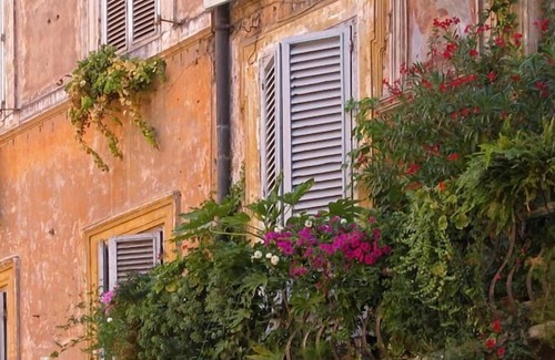 Rione IV Campo Marzio Apartment | WIN-SUITE A few steps from the Spanish Steps and Via Condotti and Via del Corso