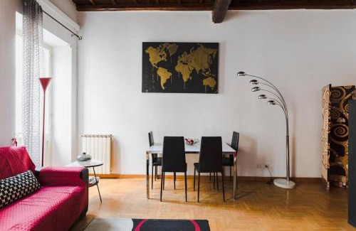 Rione IV Campo Marzio Apartment | World Wide Bed Piazza del Popolo