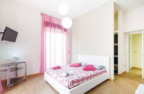 Piazza Roma Apartment | 1 bedroom accommodation in Lettere -NA-