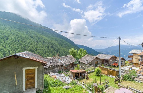 Corgnolaz House | 1 bedroom accommodation in Chamois (AO)