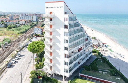 Marotta Apartment | 1 bedroom amazing apartment in Marotta PU