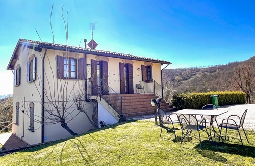 Monteluiano Apartment | 1 bedroom awesome apartment in Gubbio