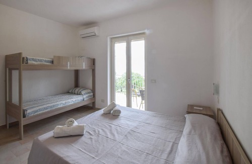 Santa Maria Apartment | 1 bedroom awesome apartment in Ricadi