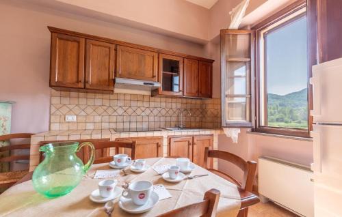 Montone Apartment | 1 Bedroom Awesome Apartment In Montone