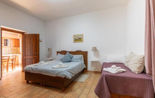 Montone Apartment | 1 Bedroom Awesome Apartment In Montone