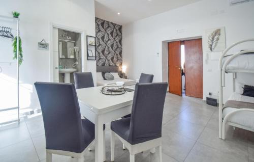 Secondigliano Apartment | 1 Bedroom Awesome Apartment In Napoli