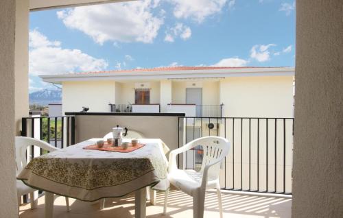 Paestum Apartment | 1 Bedroom Beautiful Apartment In Parco Dei Tigli