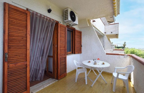 Bonifati Apartment | 1 Bedroom Cozy Apartment In Sparvasile