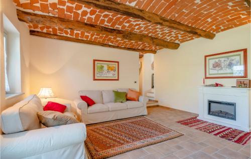 Ferrere House | 1 Bedroom Cozy Home In Ferrere