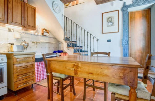 Mezzanego Apartment | 1 bedroom lovely apartment in Mezzanego