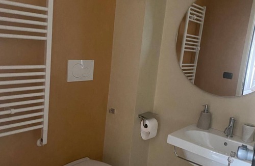 Acquaviva delle Fonti Bed & Breakfast | 1 Independent Room with Private Bathroom, Kitchen in common Washer/Dryer