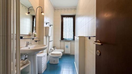 Peschiera Borromeo Apartment | [10 minuti dall'aeroporto] Linate Studio Flat