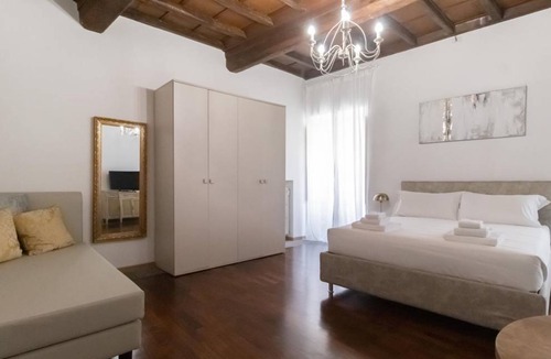 Rione III Colonna Apartment | 100 m² Apartment ∙ 2 bedrooms ∙ 5 guests
