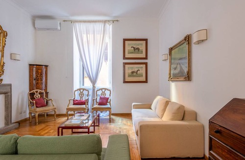 Rione VII Regola Apartment | 100 m² Apartment ∙ 1 bedroom ∙ 4 guests