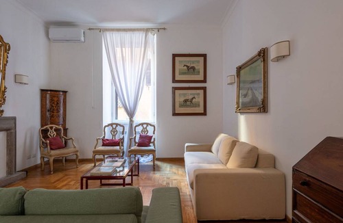 Rione VII Regola Apartment | 100 m² Apartment ∙ 2 bedrooms ∙ 4 guests
