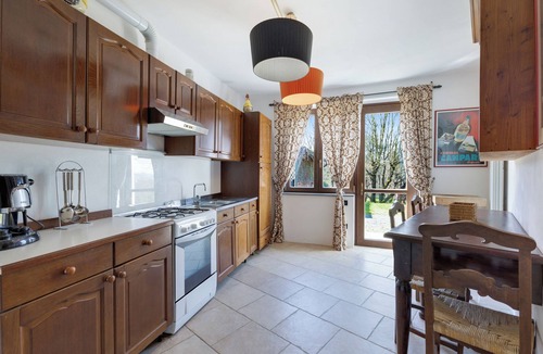 Saint-remy-de-provence House | 102. Loft, Lake Villa