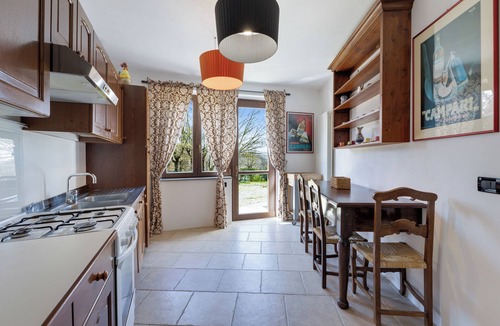 Saint-remy-de-provence House | 102. Loft, Lake Villa
