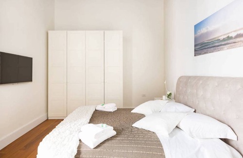 Rione III Colonna Apartment | 110 m² Apartment ∙ 1 bedroom ∙ 4 guests