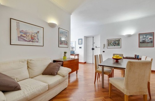 Vatican Apartment | 120 m² Apartment ∙ 4 bedrooms ∙ 8 guests