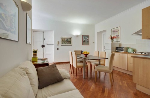 Vatican Apartment | 120 m² Apartment ∙ 4 bedrooms ∙ 8 guests
