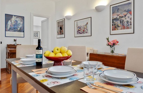 Vatican Apartment | 120 m² Apartment ∙ 4 bedrooms ∙ 8 guests