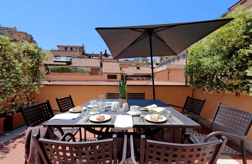 Rione IV Campo Marzio Apartment | 130 m² Apartment ∙ 2 bedrooms ∙ 5 guests