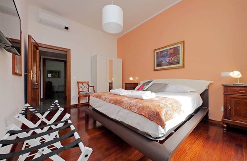 Vatican Apartment | 140 m² Apartment ∙ 3 bedrooms ∙ 9 guests