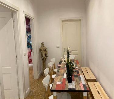 Rione XIV Borgo Apartment | 140 m² Apartment ∙ 5 bedrooms ∙ 10 guests