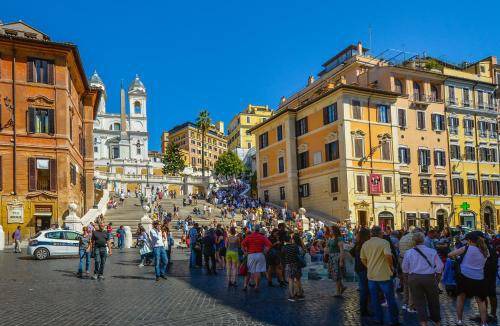 Rione III Colonna Apartment | 160 m² Apartment ∙ 2 bedrooms ∙ 6 guests